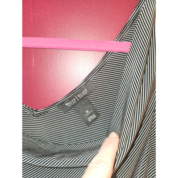 Women's White House Black Market Striped Cowl Neck Tank Top M Black White - Picture 2 of 3